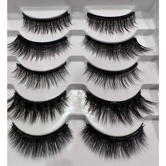 Luxillia Magnetic Lashes with Magnetic Eyeliner and Tweezers 5 pair - Picture 7 of 9